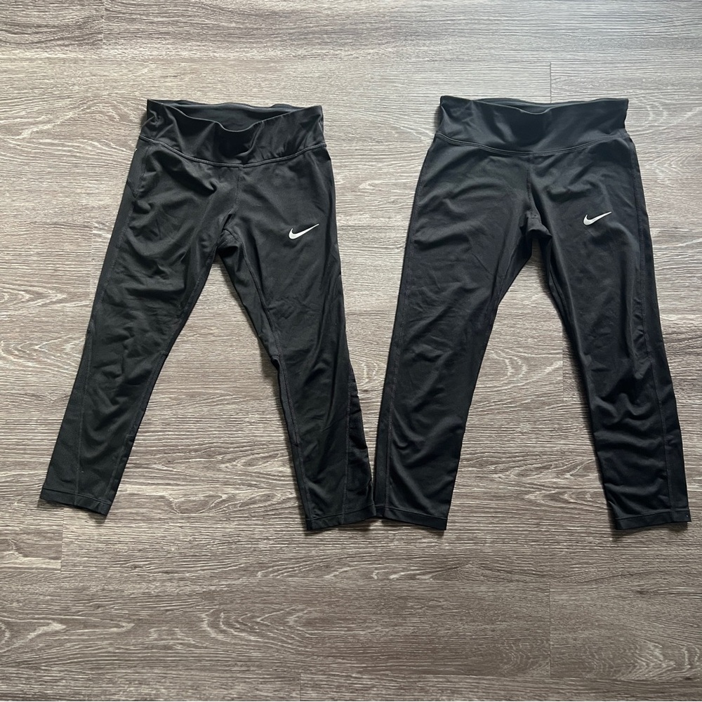 Women’s Nike Black Capri Leggings